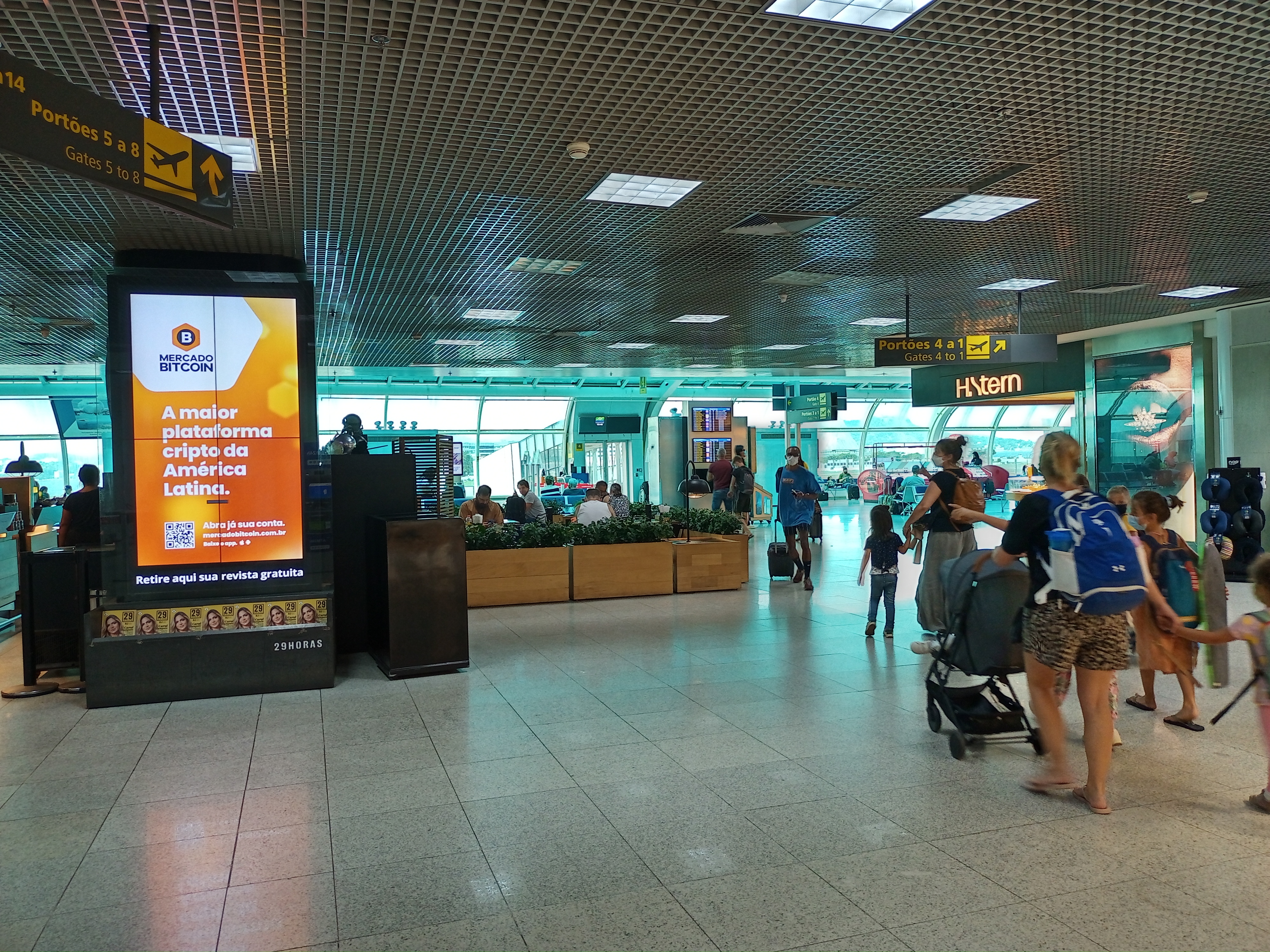 Totem Digital- Sala de Embarque - Aeroporto Santos Dumont